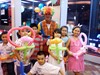 Chú hề bong bóng, hoạt náo