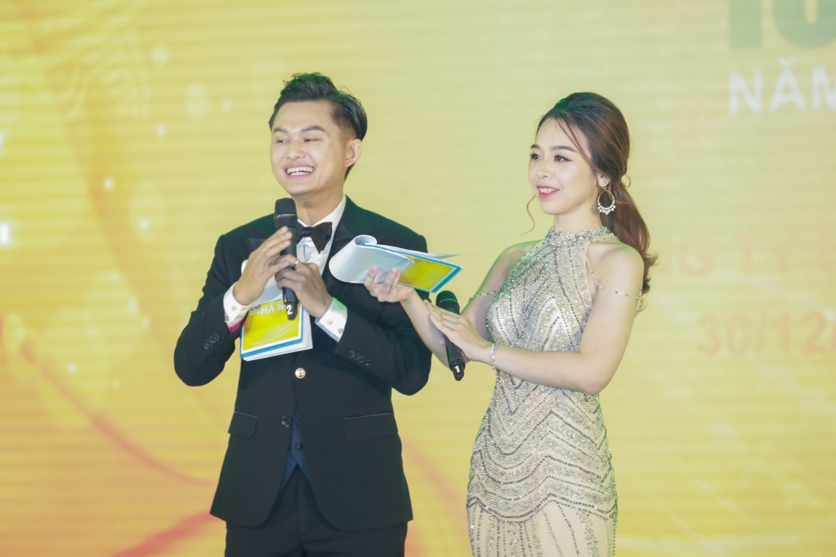 MC DẪN CHƯƠNG TRÌNH