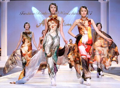 TRÌNH DIỄN THỜI TRANG